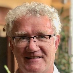 班·斯塔森 - African Safari導演