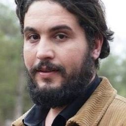 Mohamed Hmimsa 飾演 L'homme muet