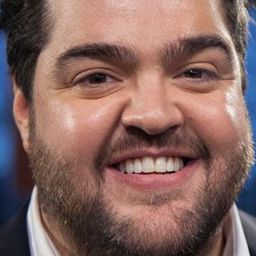 達里歐·巴拉席 飾演 Nacho