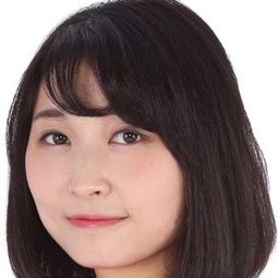 若山詩音 飾演 Aoi Aioi (voice)