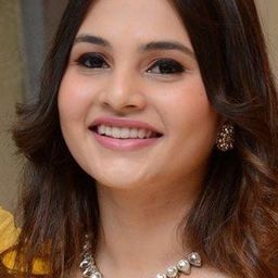 Ramya Pasupileti - 瘋上加瘋演員 飾演