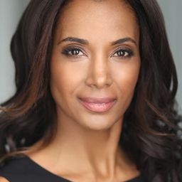 Shiraine Haas 飾演 Deborah