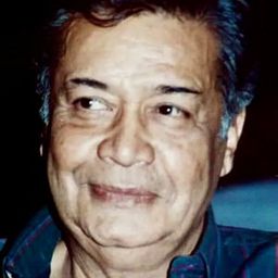 戴文·維爾馬 飾演 Inspector Ghalib