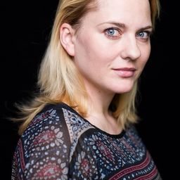 Agnieszka Dulęba-Kasza - 劫後難逃演員 飾演Cashier Celina