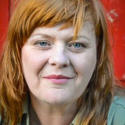 喬安娜·岡肖雷克 飾演 Mother of Maciek