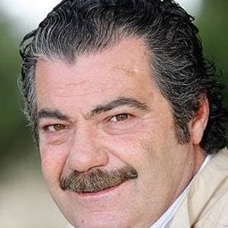 米莫·米涅米 - The Escort演員 飾演Maresciallo