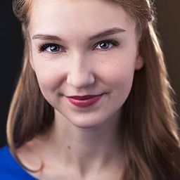 愛麗絲·馬洛維 飾演 Cleo Graves (voice)