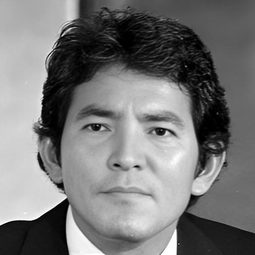 夏八木勲  - ピラニア軍団　ダボシャツの天演員 飾演