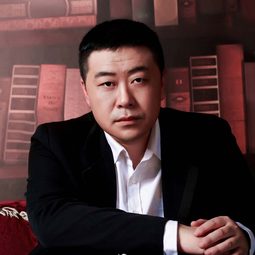 Hon Ngan-Lung 飾演 E Yuitou