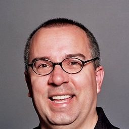 Jeff Pidgeon 飾演 Aliens (voice)