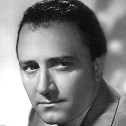 Enrico Glori 飾演 Sam