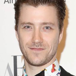 奧本·倫多夫 飾演 Peter