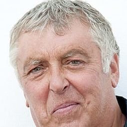 Maurizio Mattioli - Unfaithfully Yours演員 飾演Fioraio