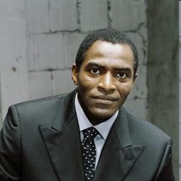 卡爾·魯伯利 飾演 Theseus