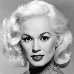 Mamie Van Doren 飾演 Self
