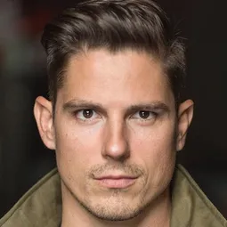 肖恩法瑞斯 - The Lost Valentine演員 飾演Lucas Thomas