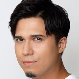 木村昴 飾演 Iwao Omurai