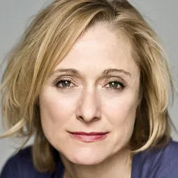 卡露蓮高黛 - 電梯：三分鐘可以改變你的生活演員 飾演Katherine