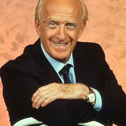 Raimondo Vianello 飾演 Josè