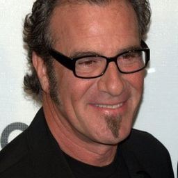 Tico Torres 飾演 Self