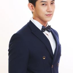 Wang Yukai 飾演 Third Captain