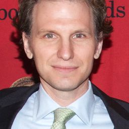 塞巴斯蒂安·阿塞勒斯 飾演 Casey's Father