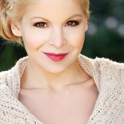 Anne McDaniels 飾演 Muffy