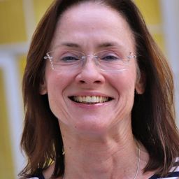 Jana Svobodová-Mařasová 飾演 Bijou (voice)