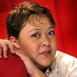 瑪露·克里斯羅戈 飾演 Anna
