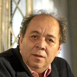 José Salcedo 飾演 Self