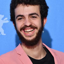 Alberto Bang 飾演 José