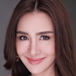 妮可·堤里奧屋 - 洞悉真相演員 飾演Mai