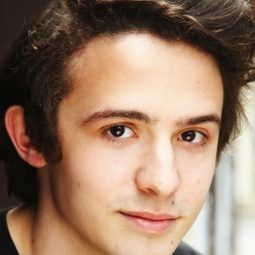 Christian Byers - Dance Academy: The Movie演員 飾演Student Dex