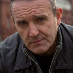 Mark Moraghan 飾演 Narrator (voice)