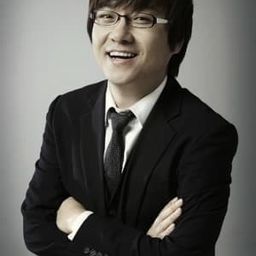 Lee Se-joon 飾演 Judge 1