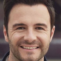 Shane Filan 飾演 Himself