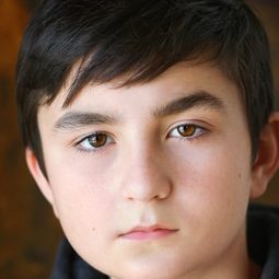 Benjamin Valic - 吉拿域戴拖路之皮諾丘演員 飾演Confident Boy / Laughing Boy (voice)