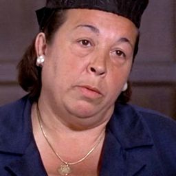 Franca Scagnetti 飾演 la serva