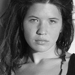 Antonia Putiloff 飾演 