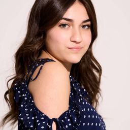 米凱拉·露西 飾演 Orchid