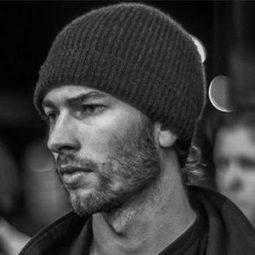 Eli Snyder - 300壯士：斯巴達的逆襲演員 飾演Leonidas @ 7/8 yrs