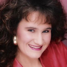 Rebecca Dowty 飾演 Parent of the Nerd