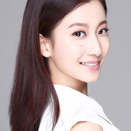 蒲淘 飾演 Ling Long