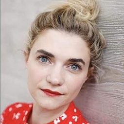 Megan Ferguson - 愛情藥不藥演員 飾演Farrah