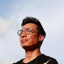 許博文 飾演 Car mechanic