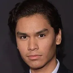 科域古勒 飾演 Hawk