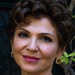 Tamila Koulieva - 老縫正傳演員 飾演Olga