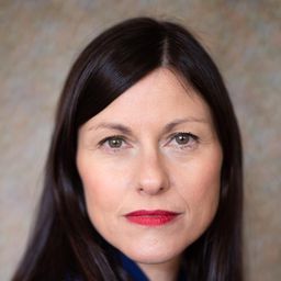 Helena Miquel 飾演 Chacón