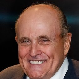 Rudolph Giuliani 飾演 Self