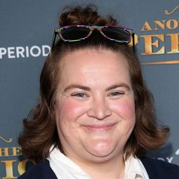 貝西·索達蘿 飾演 Danny